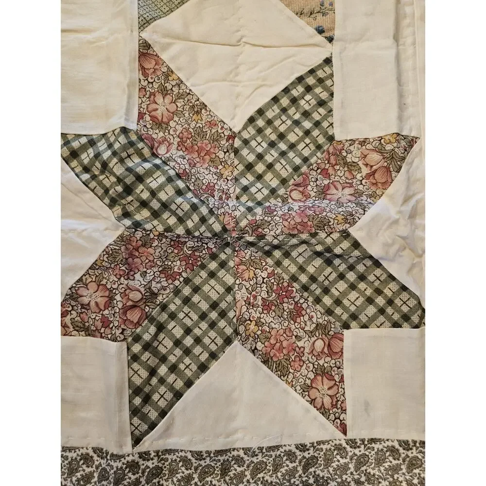 Set Of 2 Keepsake Americana Patchwork Star Pillow Shams Floral Shabby Chic NOS